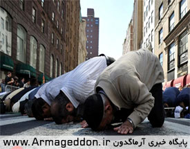 مسلمانان اسپانیا در چادر نماز می‌خوانند