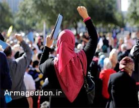 آزار و اذیت و اخراج زن مسلمان به خاطر حجاب